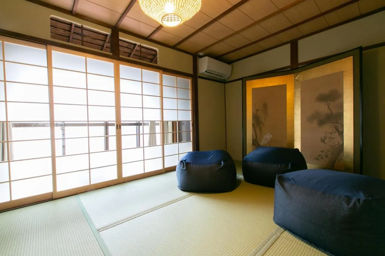 Holy'S House Apartment Kyoto 0*,